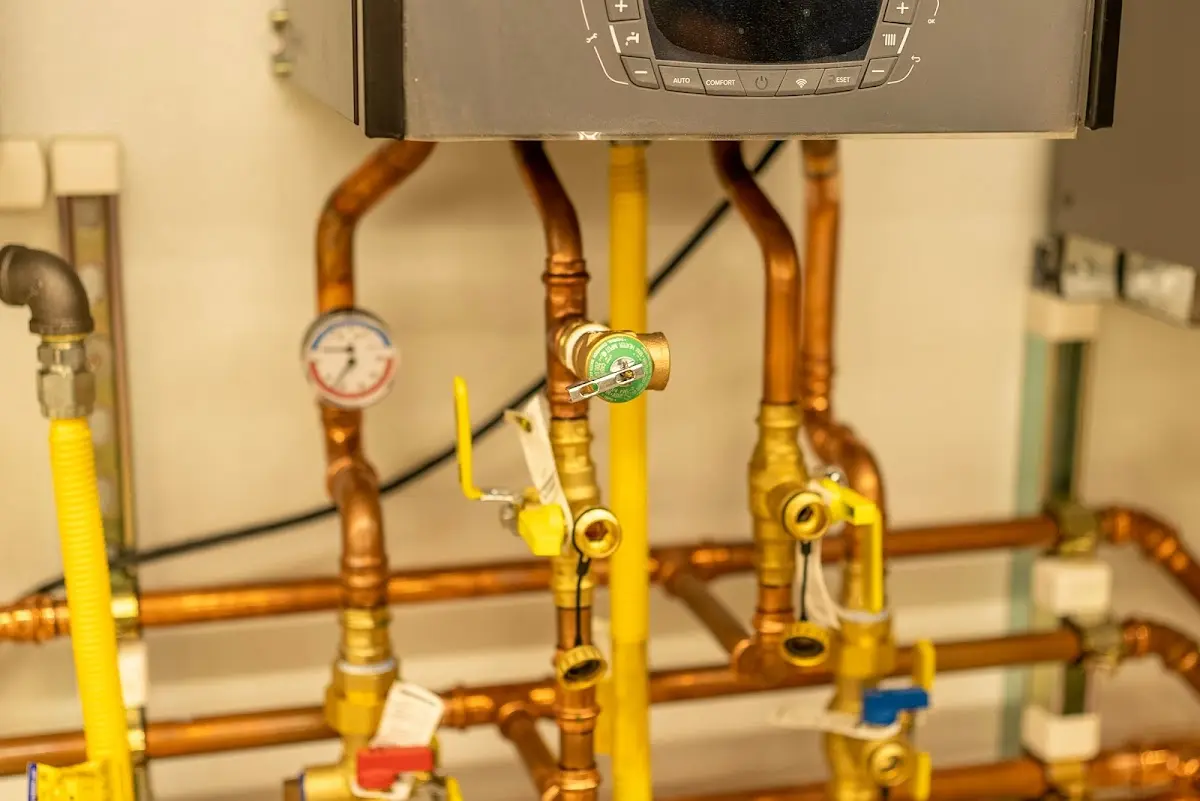 Licensed technician providing Slab Leak Repair for a homeowner in Davenport